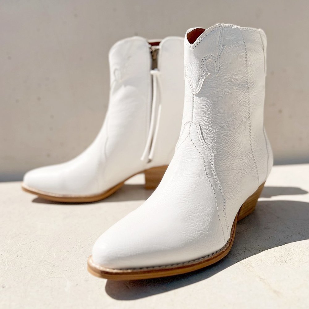 NEW Pointy Toe Stack Block Heel Zip Up Western Ankle Booties Boots Off White - Picture 3 of 16